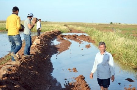 Tarlada çalışan 28 yaşındaki çiftçi kalp krizinden öldü