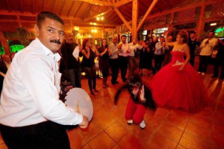 Tarsus Halk Oyunları Gençlik ve Spor Kulübü Derneği kuruldu