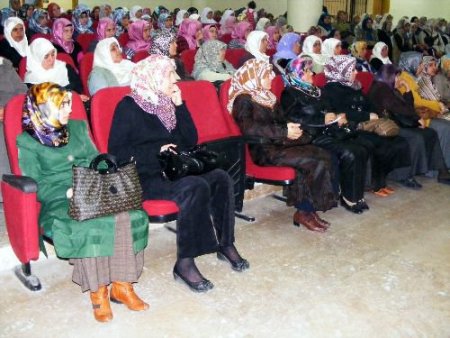 Tarsus Müftülüğü Bayanlara Konferans Verdi