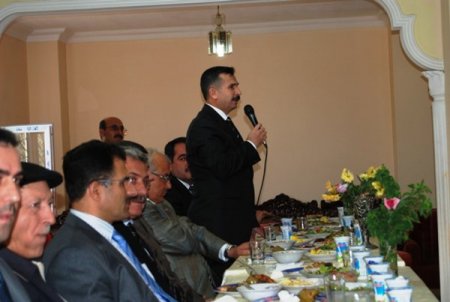 Tarsus'ta aşure kazanları barışa hizmet için kaynadı