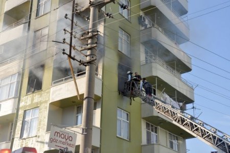 Tarsus'ta Çıkan Yangında Başsavcının Evi Kül Oldu