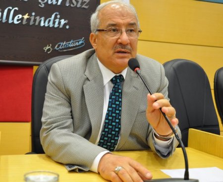 Tarsus'ta genç memurlar yemin ederek göreve başladı