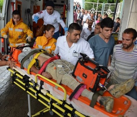 Tarsus’ta hortum: 1 ölü 14 yaralı