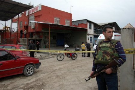 Tarsus’ta silahlı çatışma: 1 ölü, 2 yaralı