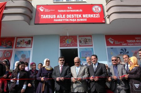 Tarsus'ta Ümit Yaşar Oğuzcan Okuma Salonu açıldı