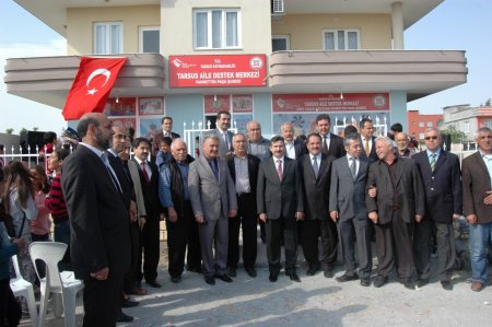 Tarsus'ta Ümit Yaşar Oğuzcan Okuma Salonu açıldı