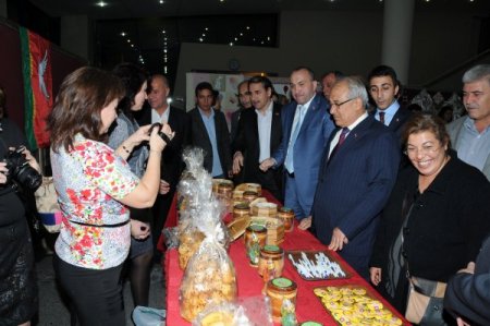 Tarsus'ta yapılan Aznakay Gecesi'nde kardeşlik rüzgarları esti