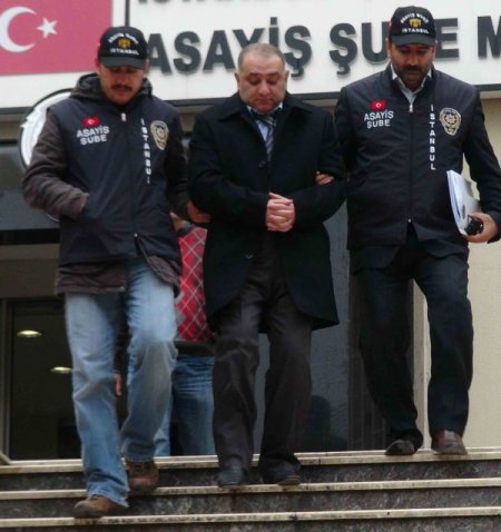 Tartıştığı kiracısını öldürdü