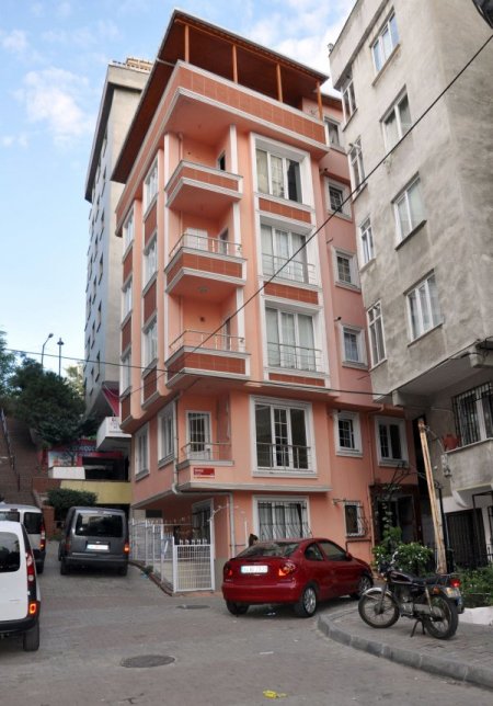 Tartıştığı kocasını bıçaklayarak öldürdü