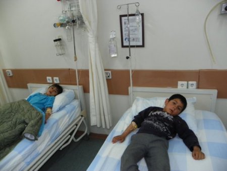 Taşımalı ilköğretim öğrencileri kaza geçirdi: 8 yaralı