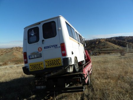 Taşımalı ilköğretim öğrencileri kaza geçirdi: 8 yaralı