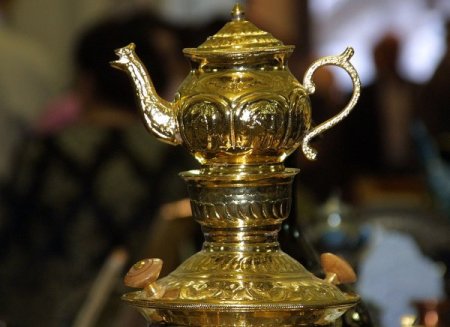 Taşkent’te Renkli İran Devrimi Sergisi