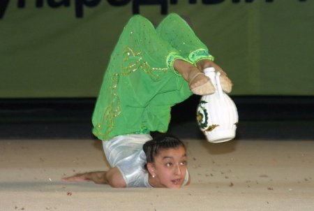 Taşkent’teki Çocuk Jimnastik Turnuvası Renkli Görüntülere Sahne Oldu