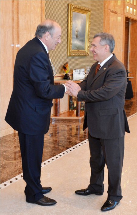 Tatar liderden Türk yatırımcılara övgü