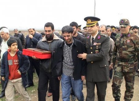 Tatbikat Dönüşü Vurulan Er Ergin Önen, Batman'da Toprağa Verildi