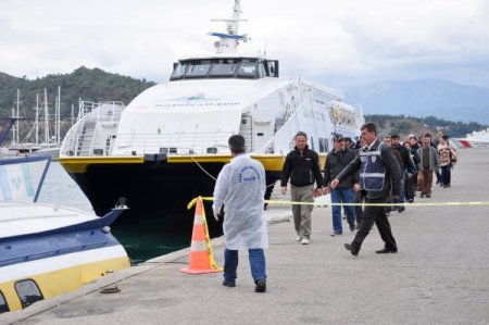 Tatbikatta Rodos Seferi Yapan Feribota Konulan Bomba İmha Edildi