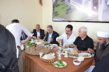 Tatlıses: Vicdanın, imanın yoksa Allah’ın huzuruna gitme