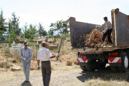 Tatvan Belediyesi İlçede Temizlik Seferberliği Başlattı