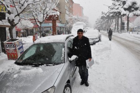 Tatvan Ve Mutki’de Okullar Yarın Da Tatil Edildi