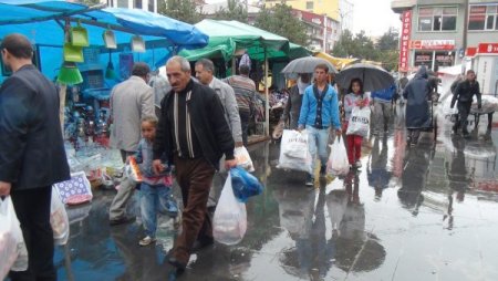 Tatvan'da bayram canlılığı