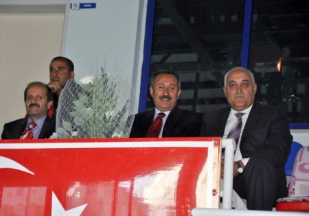 Tatvan’da voleybol turnuvası finali yapıldı