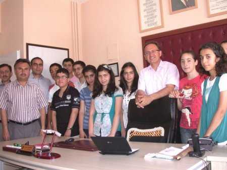 Tavas İlçe Milli Eğitim Müdürü Akyol, Sbs Şampiyonlarını Kabul Etti