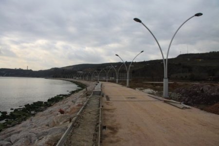 Tavşancıl Sahil Parkı Kendini Göstermeye Başladı