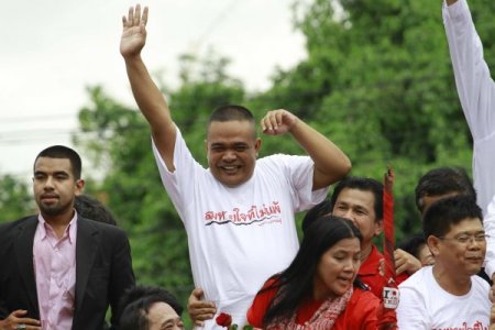 Tayland’da Kırmızı Gömlekliler’in Lideri Milletvekili Olunca Kefaletle Serbest