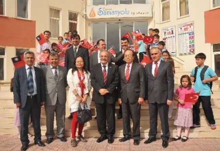 Tayvan Büyükelçisi, Samanyolu Koleji'ne hayran kaldı