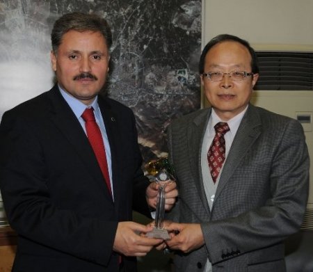 Tayvan Büyükelçisi Chen, Başkan Çakır’a misafir oldu