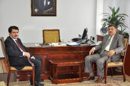 Tbmm Başkan Vekili Pakdil: Partilerin Bir Araya Gelip Türkiye'nin Sorunlarını Konuşması Doğru Ve Güzel Bir Olay