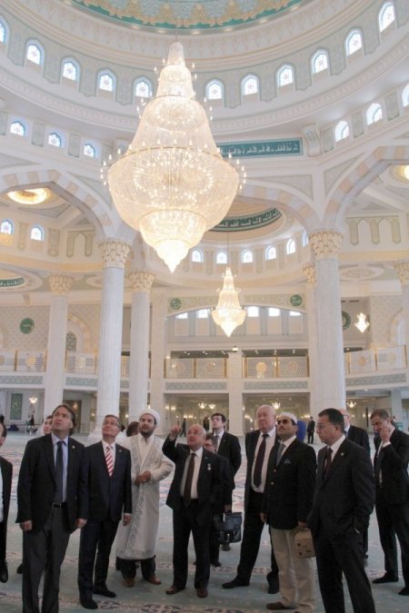 TBMM Başkanı Çiçek, Kazakistan Meclis Başkanı ile görüştü