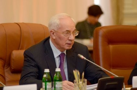 TBMM Başkanı Çiçek, Ukrayna Başbakanı Azarov ile görüştü