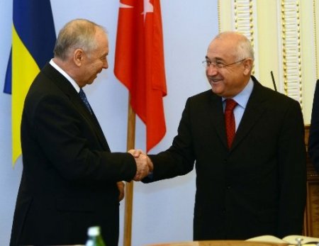 TBMM Başkanı Çiçek, Ukrayna Parlamentosu Başkanı ile görüştü