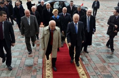 TBMM Başkanı Çiçek, Ukrayna Parlamentosu Başkanı ile görüştü