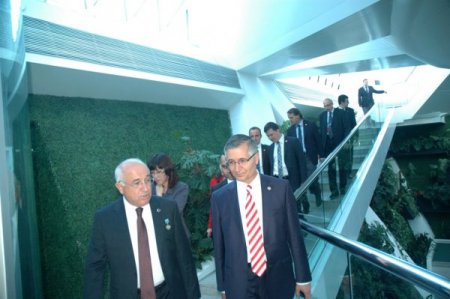 TBMM Başkanı Çiçek: Kazakistan bölgenin parlayan yıldızı