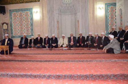 TBMM Başkanı Çiçek: Özal hakkında kim ne biliyorsa yargı makamına iletsin