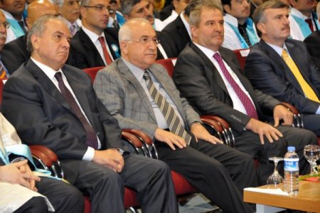 TBMM Başkanı Çiçek: Türkçemizin bozukluğu anayasamızda bile ortada