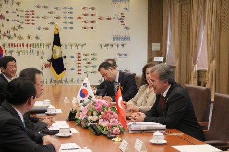 Tbmm Başkanı Şahin, Güney Koreli Meslektaşını Türkiye’ye Davet Etti