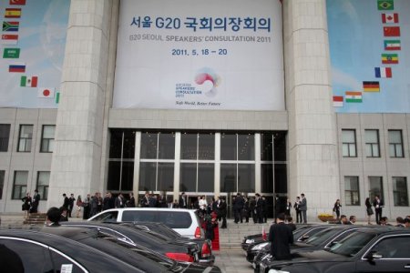 Tbmm Başkanı Şahin, Güney Koreli Meslektaşını Türkiye’ye Davet Etti