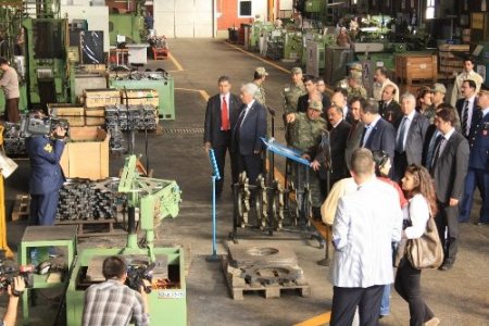 TBMM Savunma Komisyonu üyeleri, fırtına obüsüne hayran kaldı