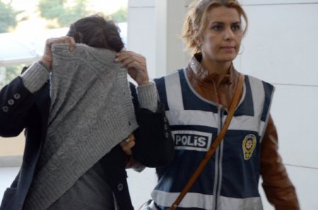 Tefecilik operasyonunda yakanan 35 kişiden 15'i adliyeye çıkarıldı