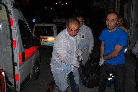 Tek Başına Kalan Kadın Evinde Ölü Bulundu