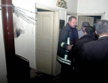 Tek Katlı Evde Çıkan Yangın Korkuttu