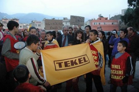 Tekel İşçileri Hatay'dan Ankara'ya Doğru Hareket Etti