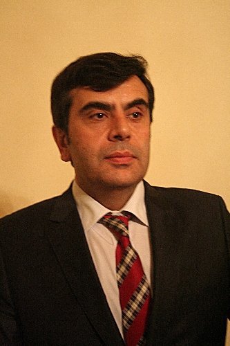 Tekin: Başkanlık sistemini üniter yapı içerisinde istiyoruz