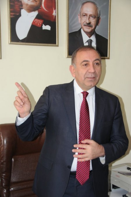 Tekin: İmralı görüşmeleriyle ilgili beklentimiz Türkiye’nin birlik, bütünlüğüdür