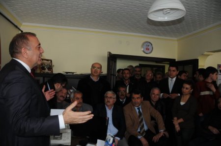 Tekin: İmralı görüşmeleriyle ilgili beklentimiz Türkiye’nin birlik, bütünlüğüdür