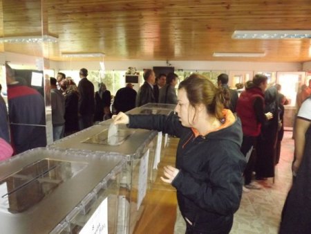 Tekirdağda vatandaşlar, 'belediyem kapatılmasın' dedi