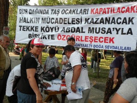 Tekke Köyü Şenlikleri'nde Mermer Ocağı İçin İmza Kampanyası